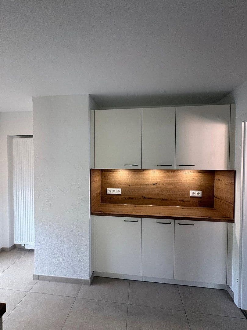 Pronájem bytu 5+1 135 m², Frühlingstrasse 9, Karlsbad, Bádensko-Württembersko Pronájem bytu 5+1 135 m², Frühlingstrasse 9, Karlsbad, Bádensko-Württembersko
