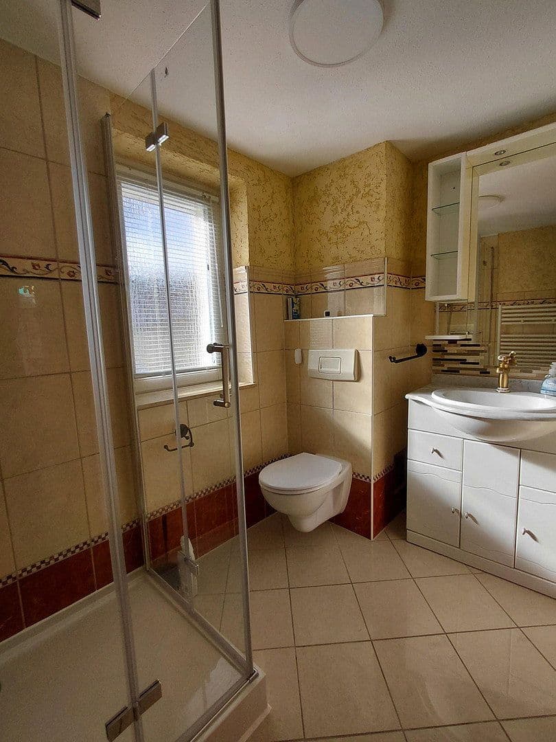 Pronájem domu 115 m², pozemek 99 m², Usingen, Hessen Pronájem domu 115 m², pozemek 99 m², Usingen, Hessen