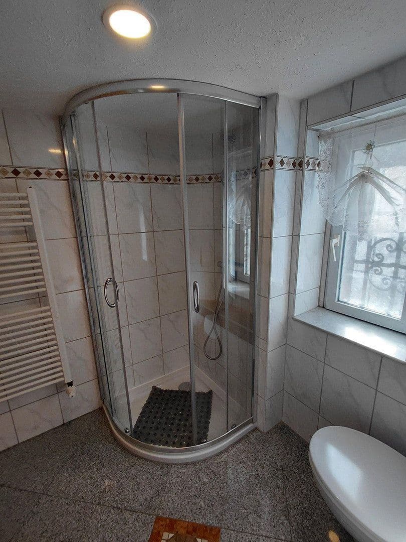 Pronájem domu 115 m², pozemek 99 m², Usingen, Hessen Pronájem domu 115 m², pozemek 99 m², Usingen, Hessen