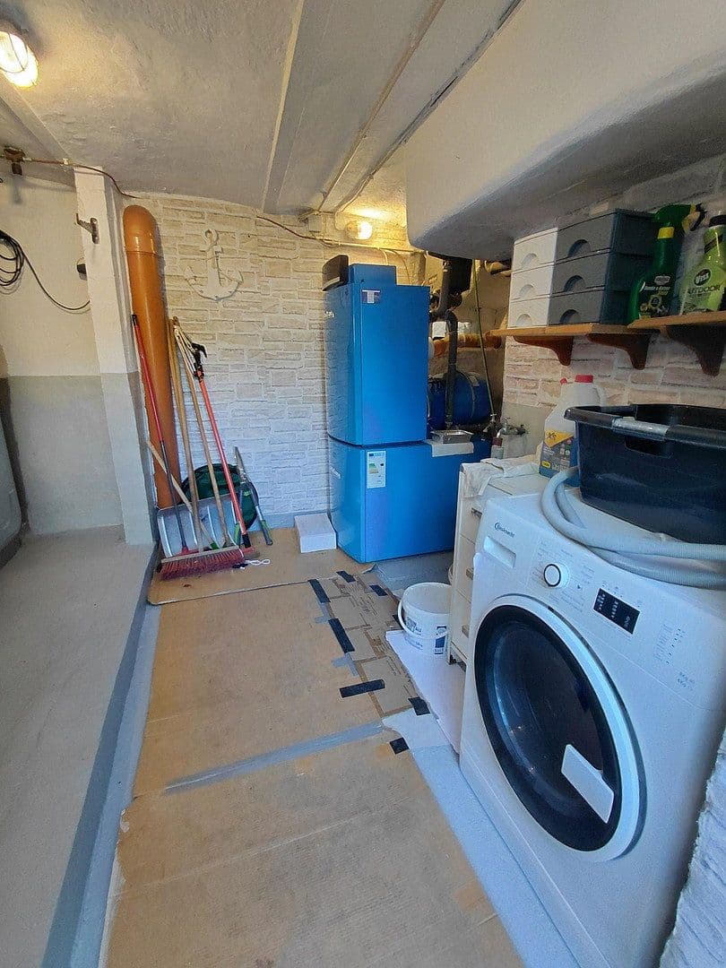 Pronájem domu 115 m², pozemek 99 m², Usingen, Hessen Pronájem domu 115 m², pozemek 99 m², Usingen, Hessen