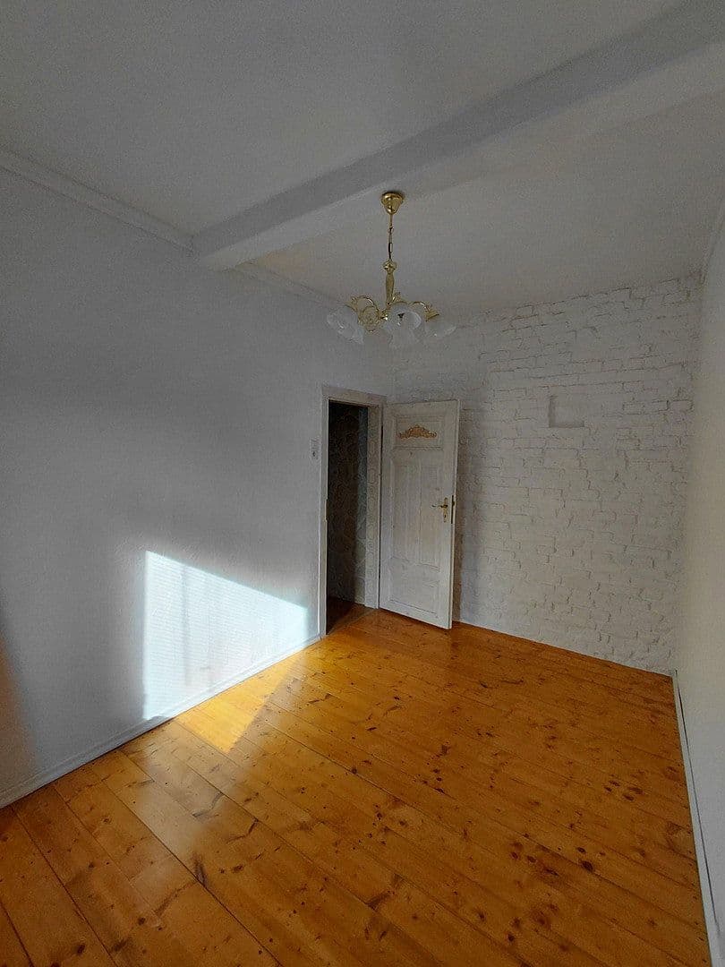 Pronájem domu 115 m², pozemek 99 m², Usingen, Hessen Pronájem domu 115 m², pozemek 99 m², Usingen, Hessen