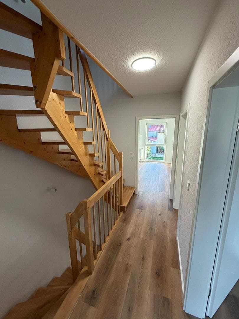 Prodej domu 125 m², pozemek 204 m², Clara-Schumann-Straße 4, Riedstadt, Hessen Prodej domu 125 m², pozemek 204 m², Clara-Schumann-Straße 4, Riedstadt, Hessen