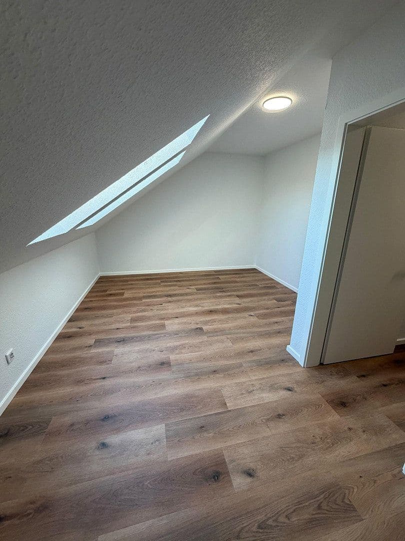 Prodej domu 125 m², pozemek 204 m², Clara-Schumann-Straße 4, Riedstadt, Hessen Prodej domu 125 m², pozemek 204 m², Clara-Schumann-Straße 4, Riedstadt, Hessen