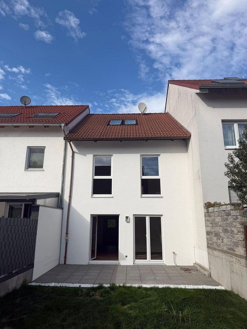 Prodej domu 125 m², pozemek 204 m², Clara-Schumann-Straße 4, Riedstadt, Hessen Prodej domu 125 m², pozemek 204 m², Clara-Schumann-Straße 4, Riedstadt, Hessen