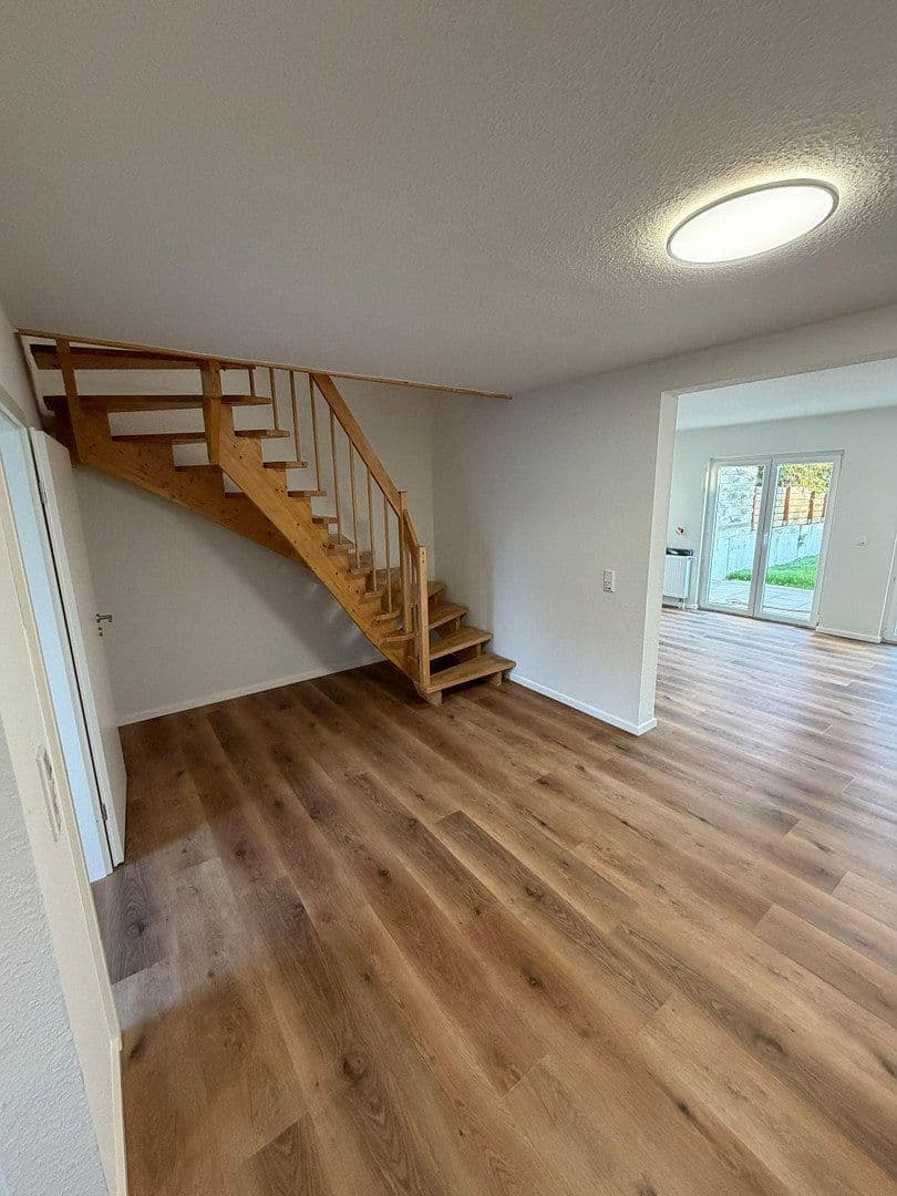 Prodej domu 125 m², pozemek 204 m², Clara-Schumann-Straße 4, Riedstadt, Hessen Prodej domu 125 m², pozemek 204 m², Clara-Schumann-Straße 4, Riedstadt, Hessen