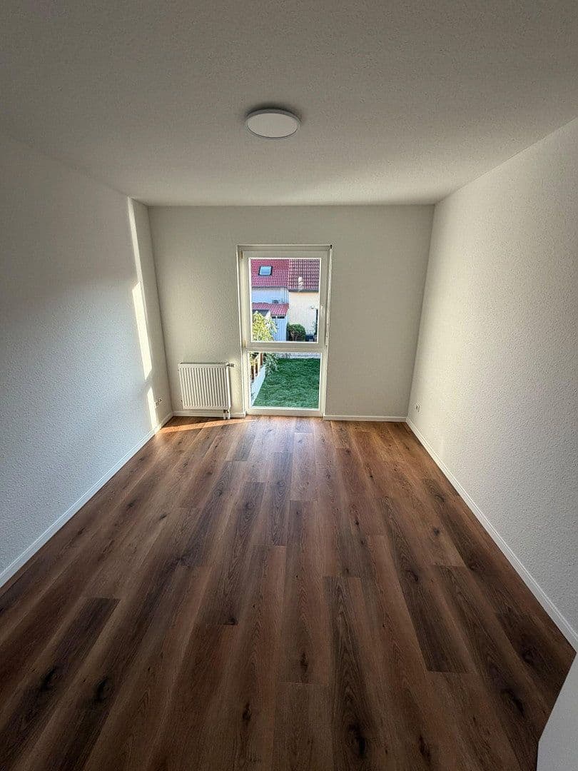 Prodej domu 125 m², pozemek 204 m², Clara-Schumann-Straße 4, Riedstadt, Hessen Prodej domu 125 m², pozemek 204 m², Clara-Schumann-Straße 4, Riedstadt, Hessen