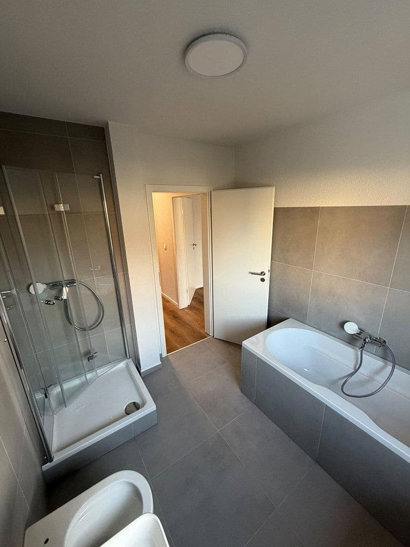 Prodej domu 125 m², pozemek 204 m², Clara-Schumann-Straße 4, Riedstadt, Hessen Prodej domu 125 m², pozemek 204 m², Clara-Schumann-Straße 4, Riedstadt, Hessen