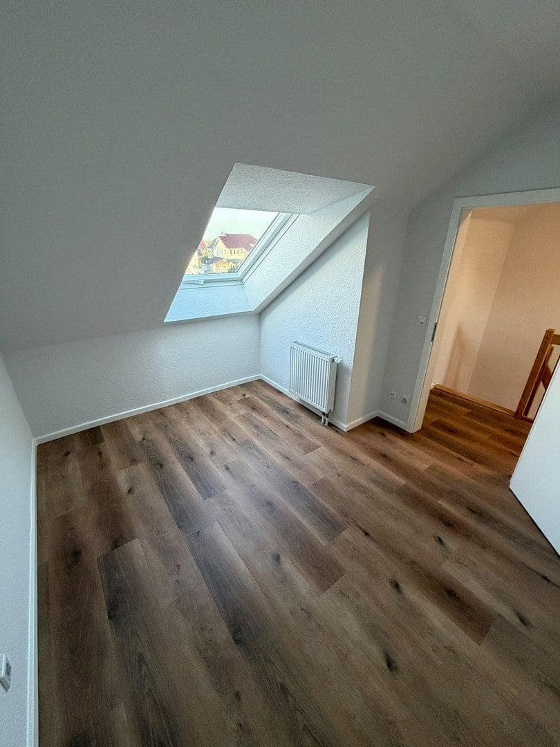 Prodej domu 125 m², pozemek 204 m², Clara-Schumann-Straße 4, Riedstadt, Hessen Prodej domu 125 m², pozemek 204 m², Clara-Schumann-Straße 4, Riedstadt, Hessen