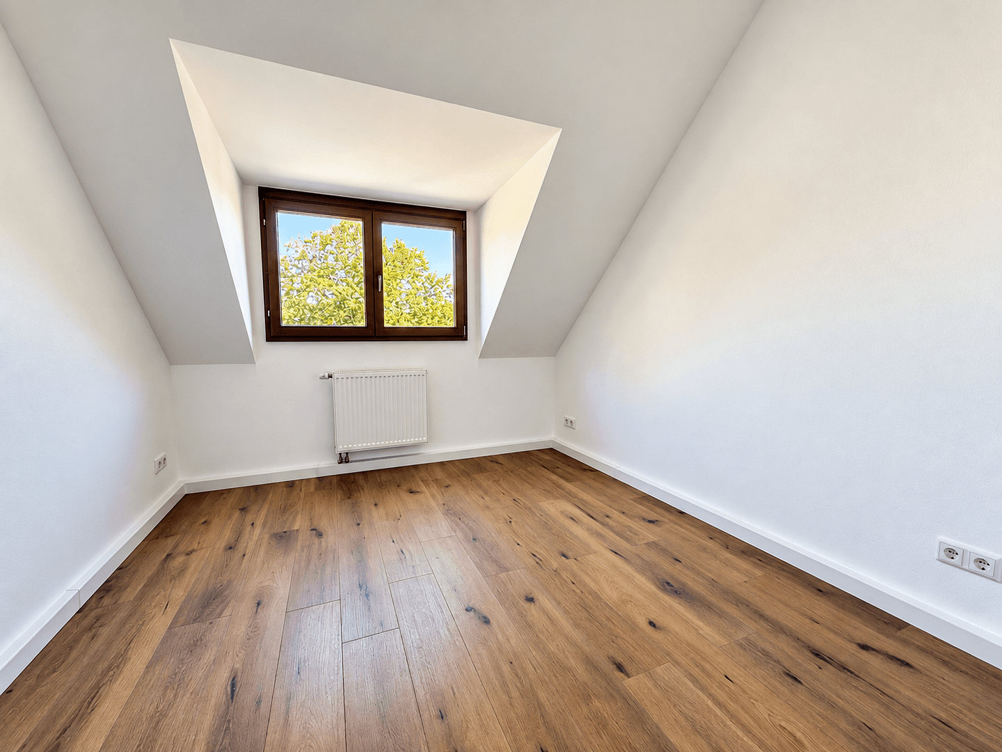 Prodej bytu 3+1 67 m², Maashofstraße 16-18, Leverkusen, Severní Porýní-Vestfálsko Prodej bytu 3+1 67 m², Maashofstraße 16-18, Leverkusen, Severní Porýní-Vestfálsko
