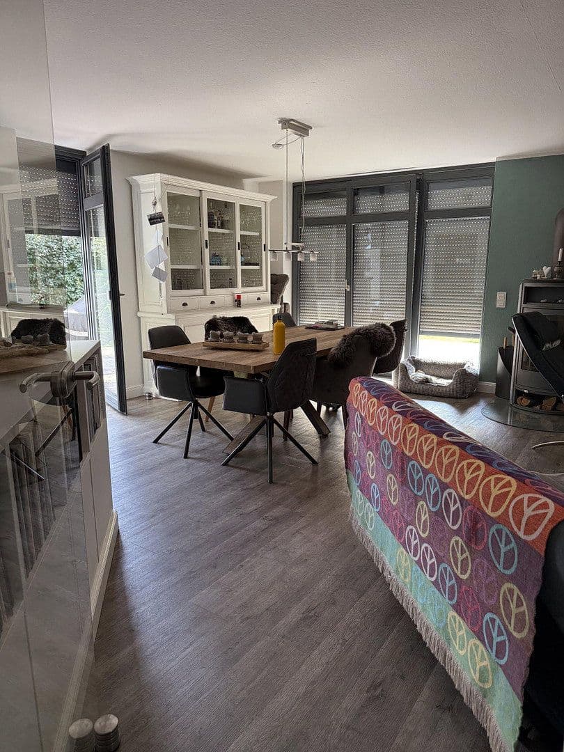 Prodej domu 175 m², pozemek 425 m², Tornesch, Šlesvicko-Holštýnsko Prodej domu 175 m², pozemek 425 m², Tornesch, Šlesvicko-Holštýnsko
