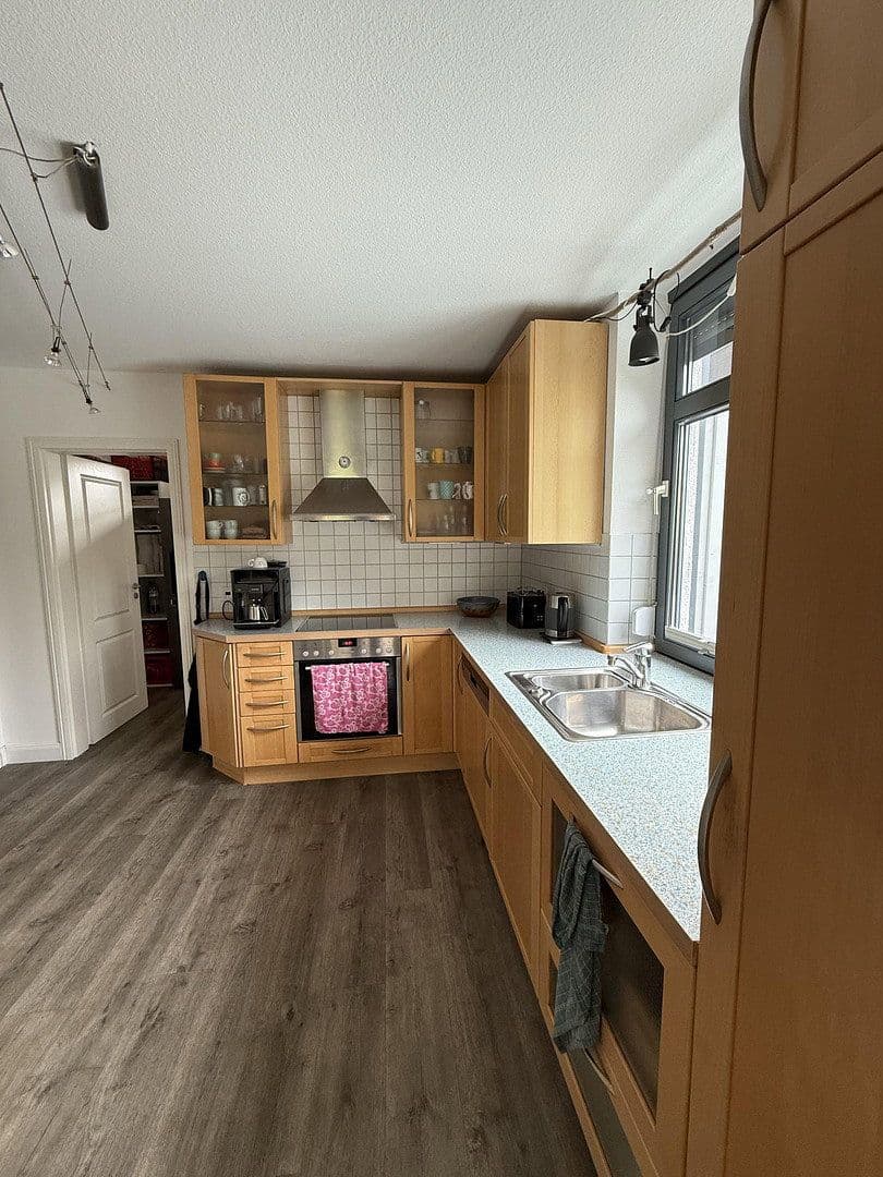 Prodej domu 175 m², pozemek 425 m², Tornesch, Šlesvicko-Holštýnsko Prodej domu 175 m², pozemek 425 m², Tornesch, Šlesvicko-Holštýnsko
