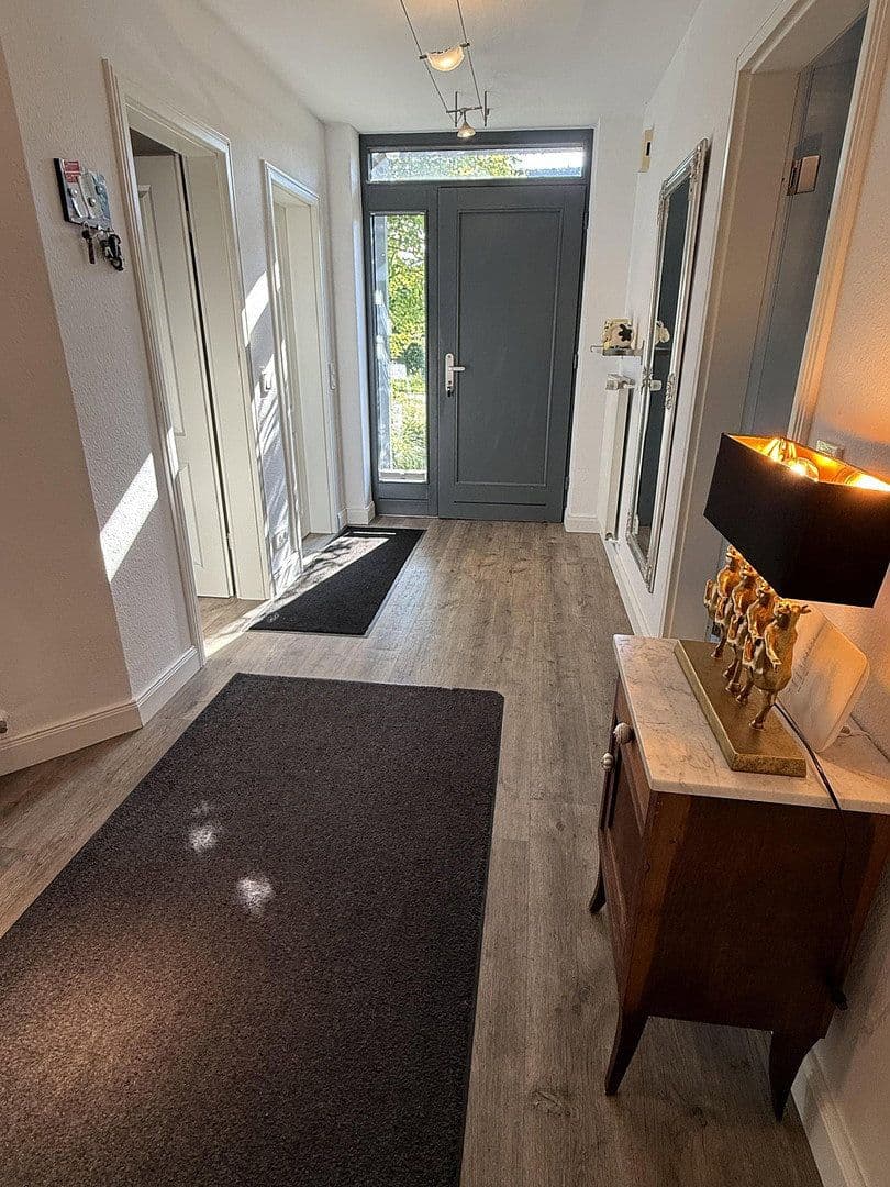 Prodej domu 175 m², pozemek 425 m², Tornesch, Šlesvicko-Holštýnsko Prodej domu 175 m², pozemek 425 m², Tornesch, Šlesvicko-Holštýnsko