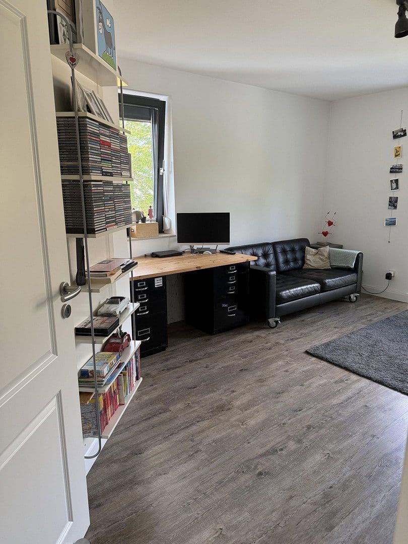 Prodej domu 175 m², pozemek 425 m², Tornesch, Šlesvicko-Holštýnsko Prodej domu 175 m², pozemek 425 m², Tornesch, Šlesvicko-Holštýnsko