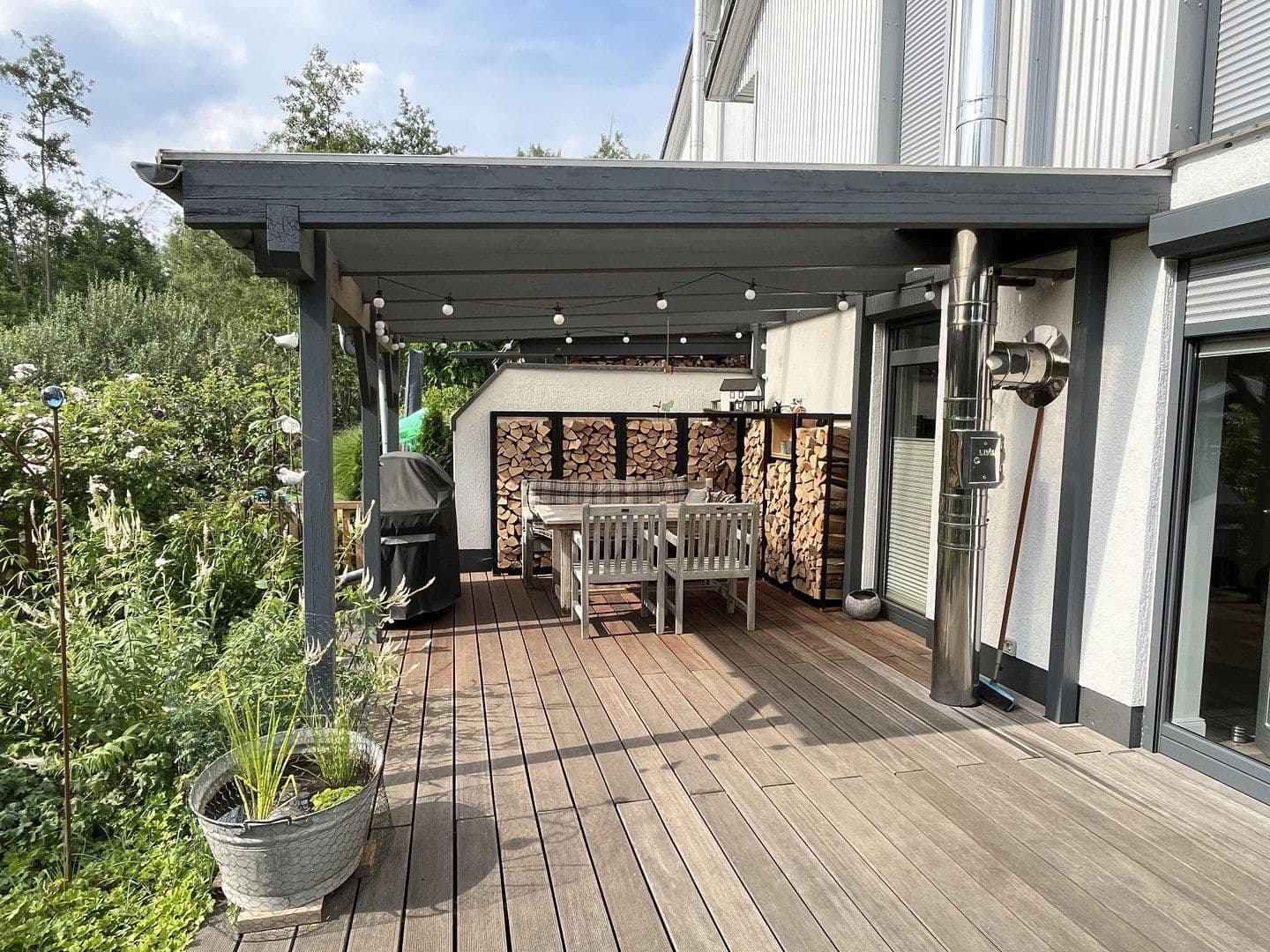 Prodej domu 175 m², pozemek 425 m², Tornesch, Šlesvicko-Holštýnsko Prodej domu 175 m², pozemek 425 m², Tornesch, Šlesvicko-Holštýnsko