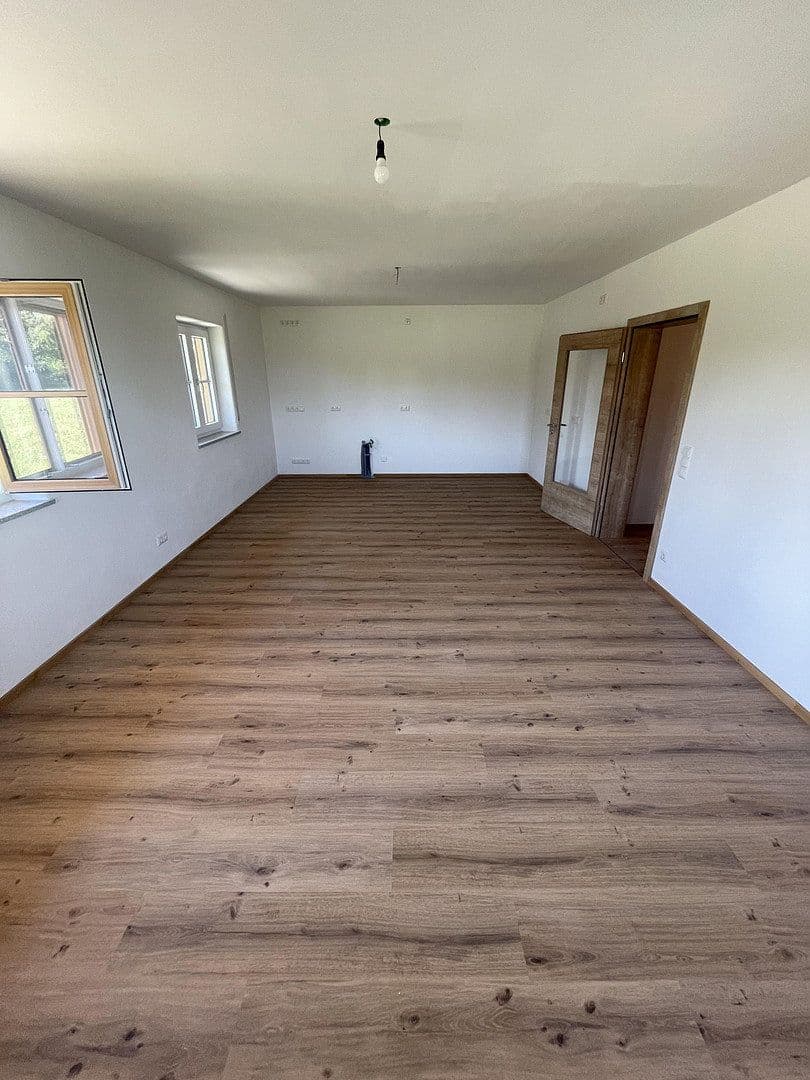 Pronájem bytu 4+1 103 m², Fridolfing, Bavorsko Pronájem bytu 4+1 103 m², Fridolfing, Bavorsko