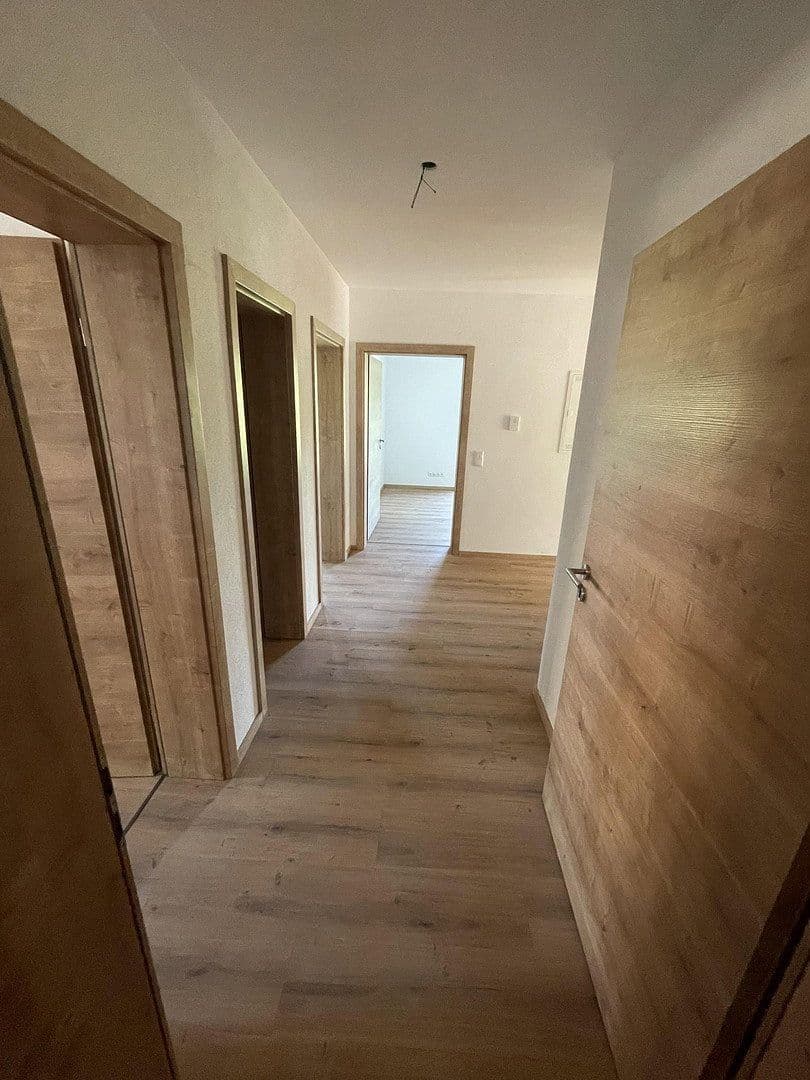 Pronájem bytu 4+1 103 m², Fridolfing, Bavorsko Pronájem bytu 4+1 103 m², Fridolfing, Bavorsko