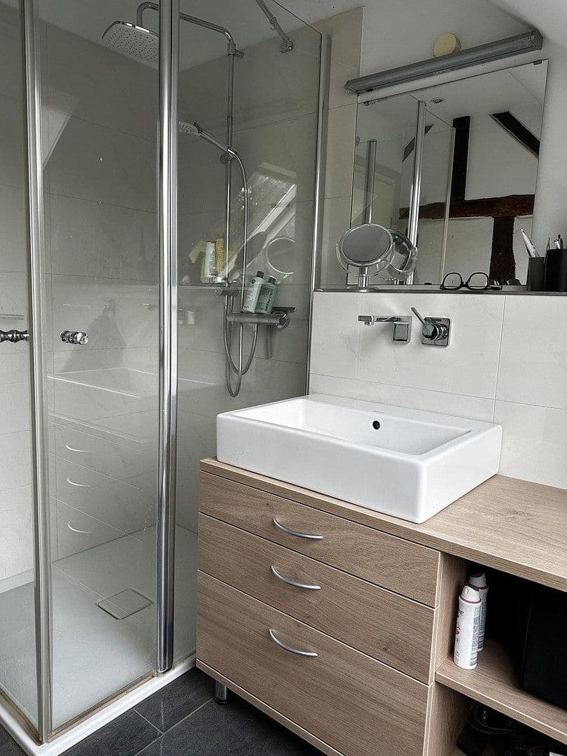 Prodej domu 140 m², pozemek 47.200 m², Kirchberg, Porýní-Falc Prodej domu 140 m², pozemek 47.200 m², Kirchberg, Porýní-Falc