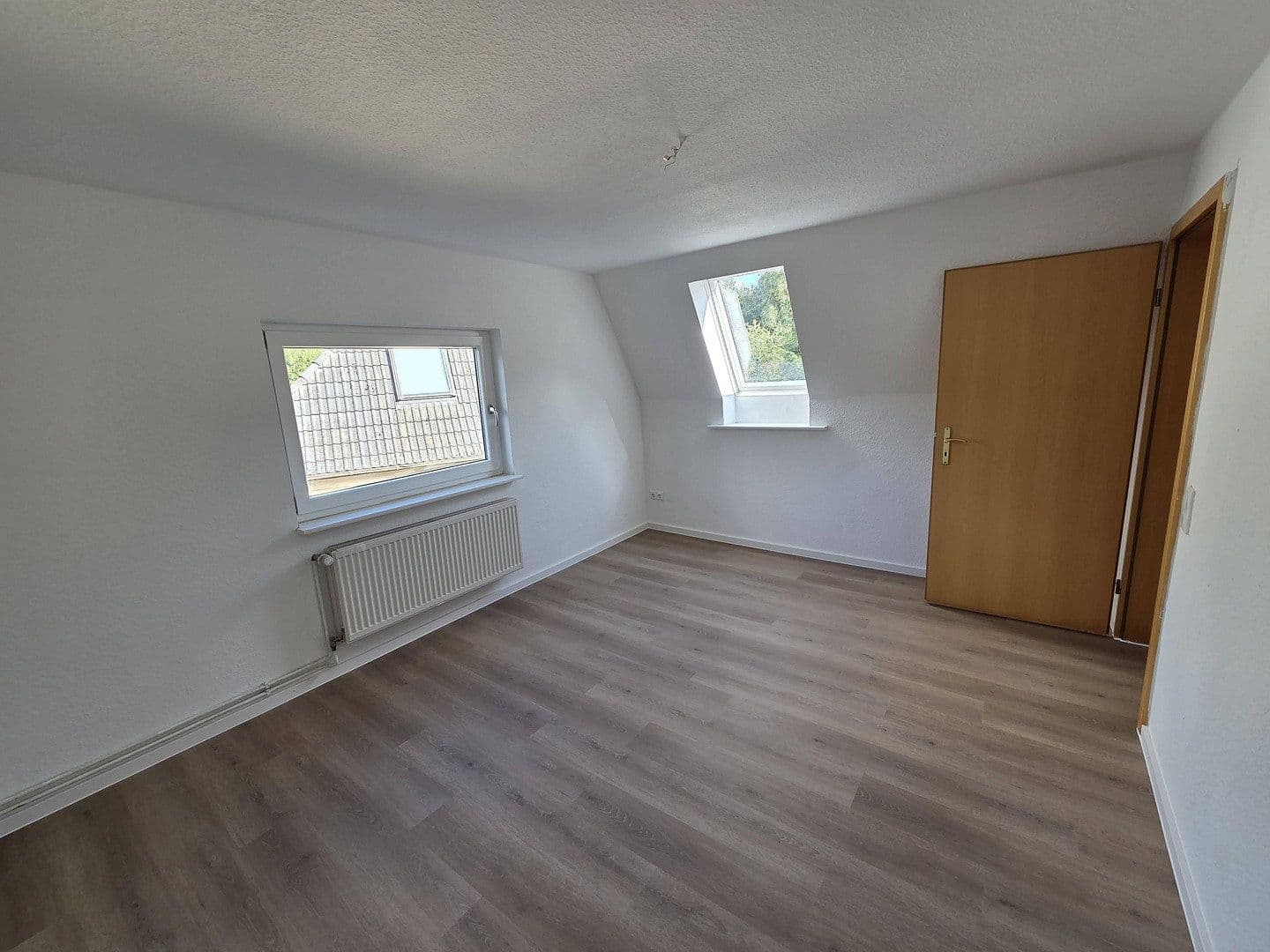 Pronájem domu 122 m², pozemek 1.069 m², Hopfenberg 39, Buchholz in der Nordheide, Dolní Sasko Pronájem domu 122 m², pozemek 1.069 m², Hopfenberg 39, Buchholz in der Nordheide, Dolní Sasko