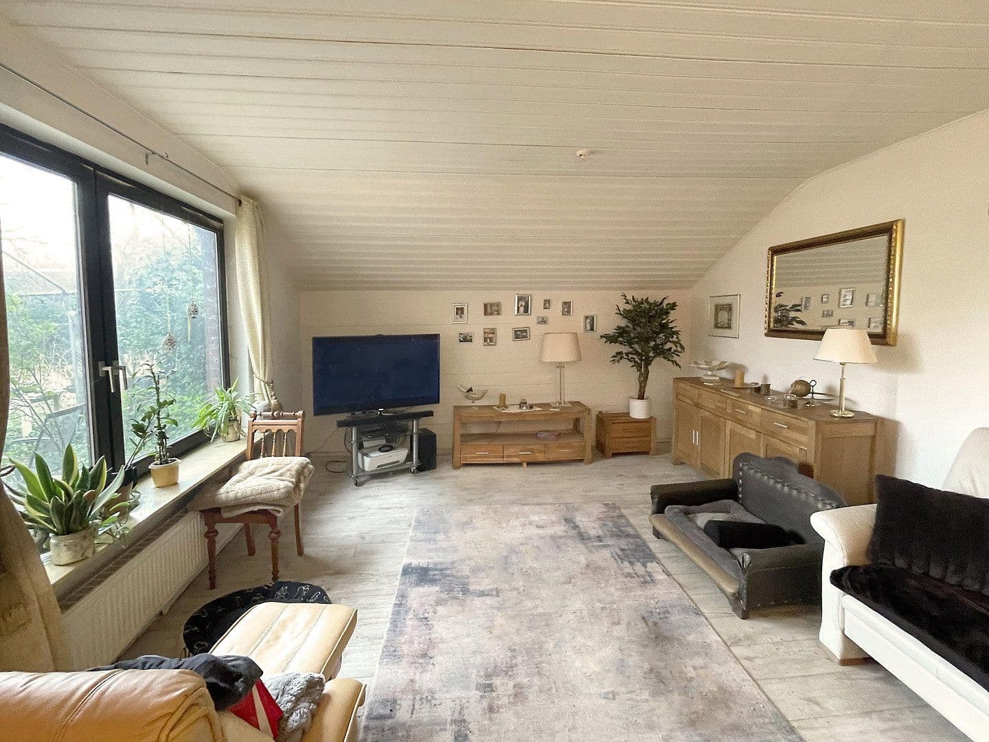 Prodej domu 135 m², pozemek 14.013 m², Bremervörde, Dolní Sasko Prodej domu 135 m², pozemek 14.013 m², Bremervörde, Dolní Sasko