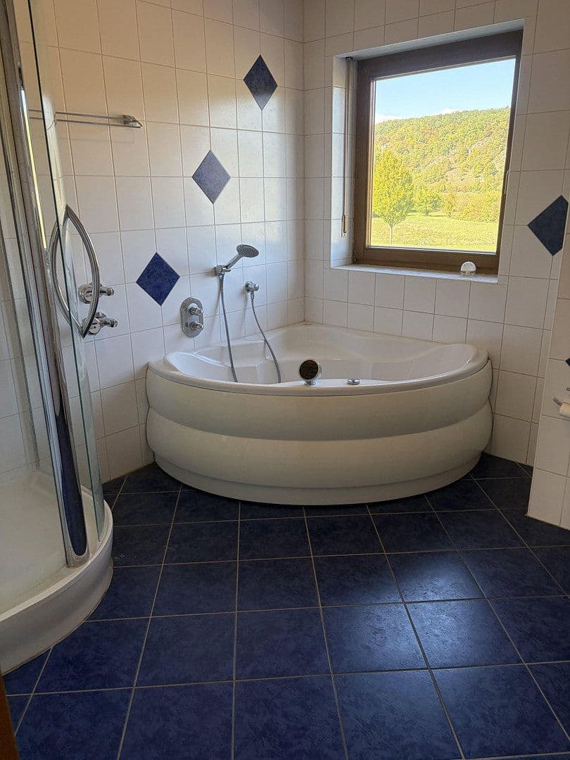 Pronájem bytu 3+kk 87 m², Schwabelweis, Bavorsko Pronájem bytu 3+kk 87 m², Schwabelweis, Bavorsko