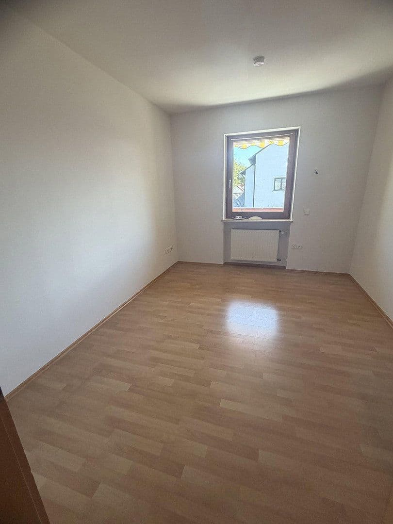 Pronájem bytu 3+kk 87 m², Schwabelweis, Bavorsko Pronájem bytu 3+kk 87 m², Schwabelweis, Bavorsko