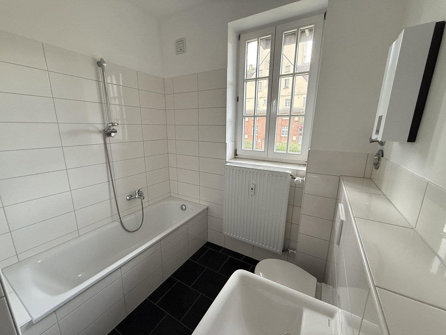 Pronájem bytu 2+1 56 m², Am Himgesberg 9, Duisburg, Severní Porýní-Vestfálsko Pronájem bytu 2+1 56 m², Am Himgesberg 9, Duisburg, Severní Porýní-Vestfálsko