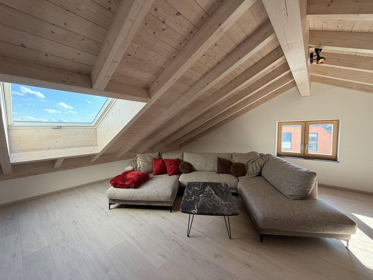 Pronájem bytu 5+1 145 m², Deuerling, Bavorsko Pronájem bytu 5+1 145 m², Deuerling, Bavorsko
