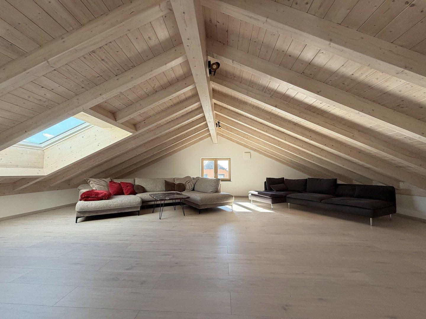 Pronájem bytu 5+1 145 m², Deuerling, Bavorsko Pronájem bytu 5+1 145 m², Deuerling, Bavorsko