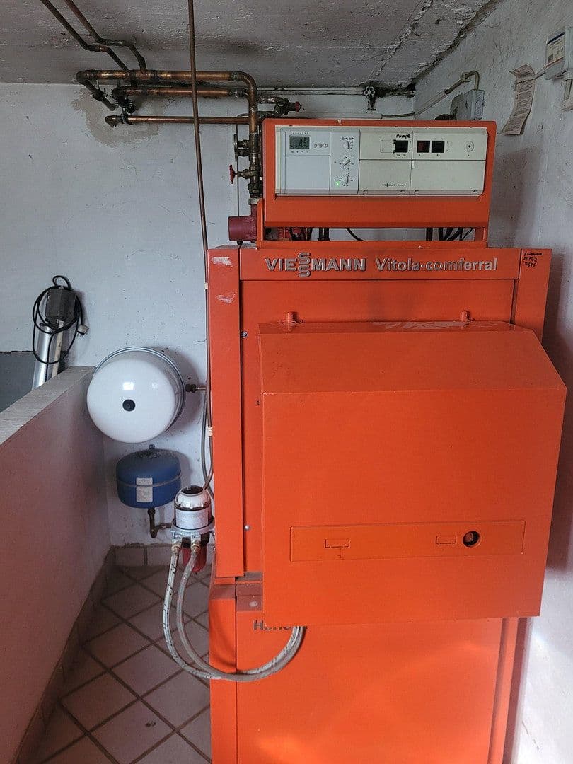 Prodej domu 155 m², pozemek 1.002 m², Bodenfelde, Dolní Sasko Prodej domu 155 m², pozemek 1.002 m², Bodenfelde, Dolní Sasko