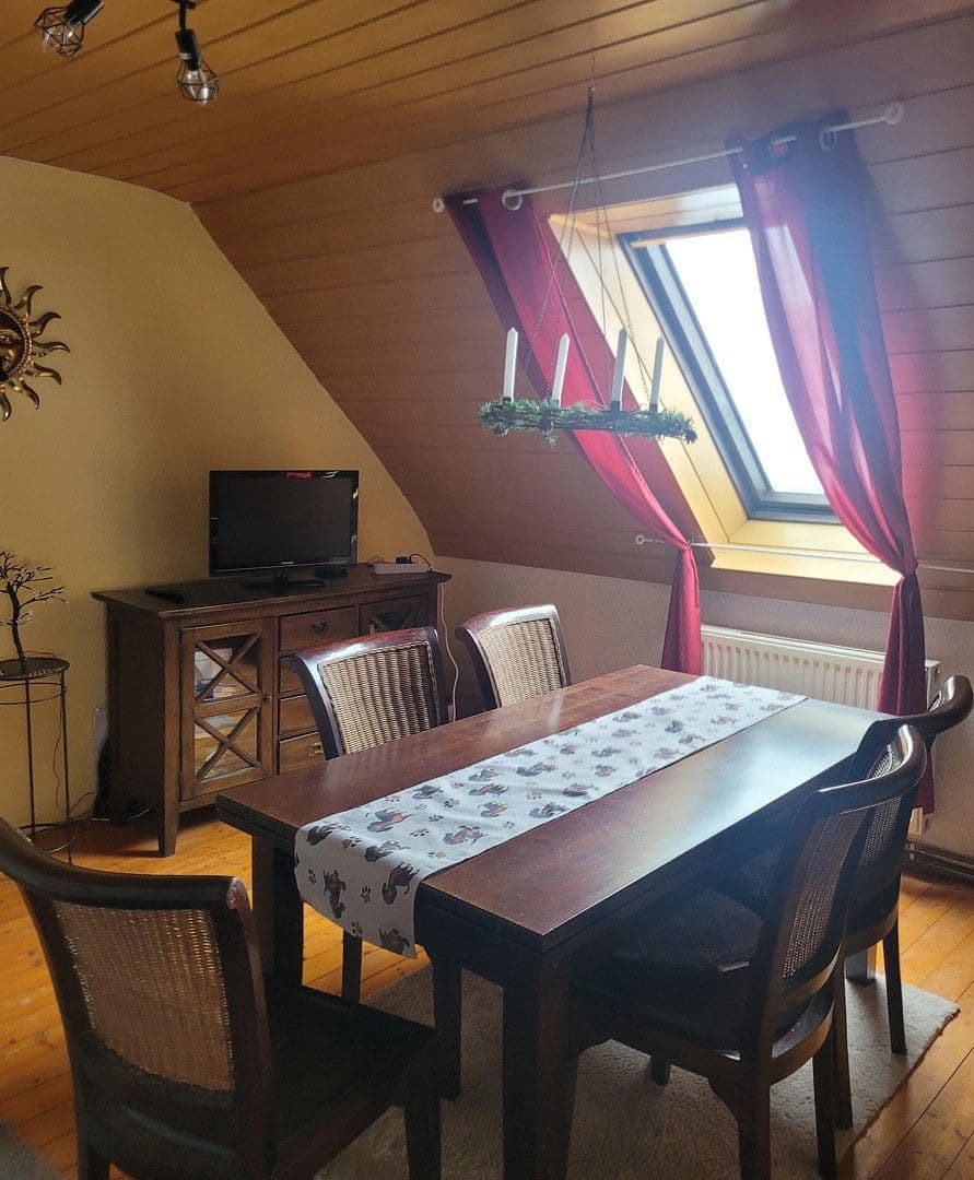Prodej domu 155 m², pozemek 1.002 m², Bodenfelde, Dolní Sasko Prodej domu 155 m², pozemek 1.002 m², Bodenfelde, Dolní Sasko