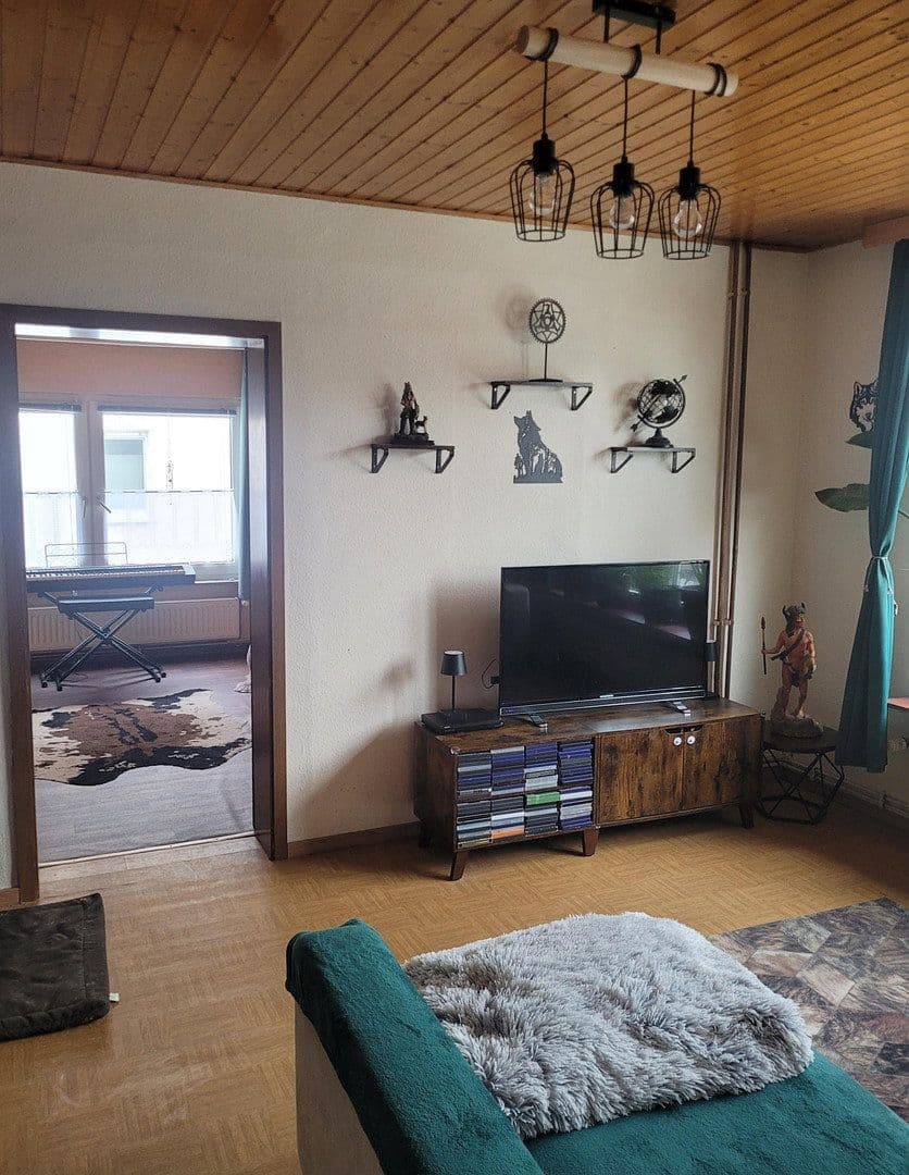 Prodej domu 155 m², pozemek 1.002 m², Bodenfelde, Dolní Sasko Prodej domu 155 m², pozemek 1.002 m², Bodenfelde, Dolní Sasko