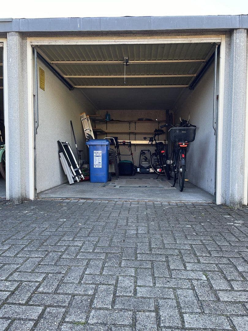 Prodej domu 146 m², pozemek 282 m², Oberhausen, Severní Porýní-Vestfálsko Prodej domu 146 m², pozemek 282 m², Oberhausen, Severní Porýní-Vestfálsko