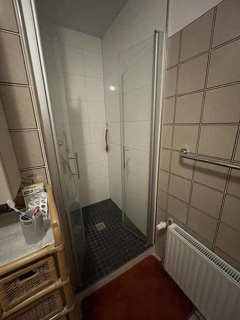 Prodej domu 146 m², pozemek 282 m², Oberhausen, Severní Porýní-Vestfálsko Prodej domu 146 m², pozemek 282 m², Oberhausen, Severní Porýní-Vestfálsko