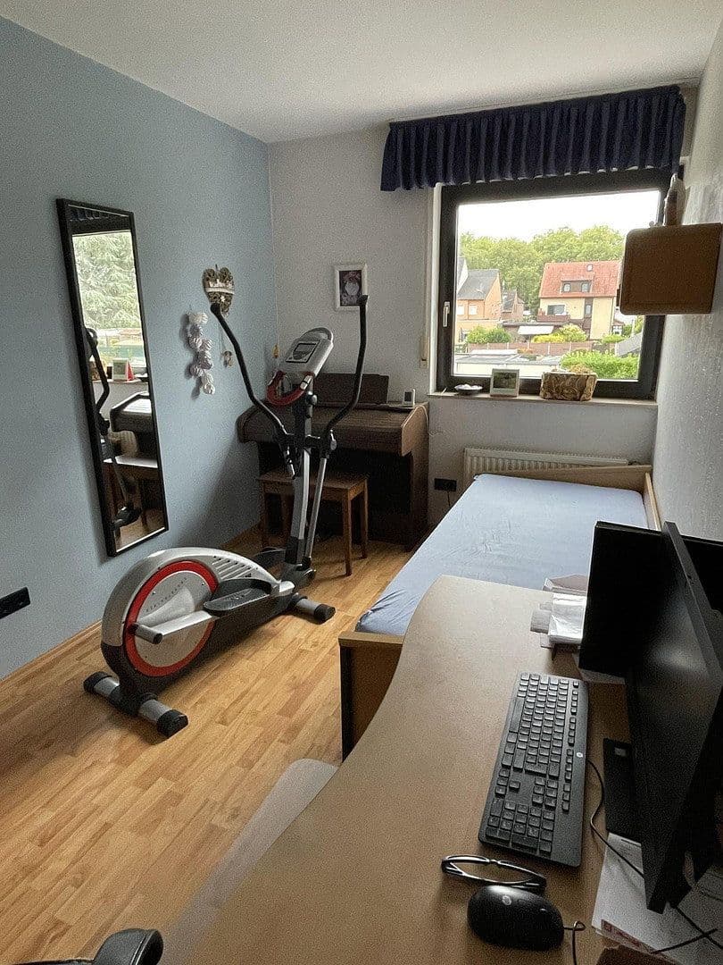 Prodej domu 146 m², pozemek 282 m², Oberhausen, Severní Porýní-Vestfálsko Prodej domu 146 m², pozemek 282 m², Oberhausen, Severní Porýní-Vestfálsko