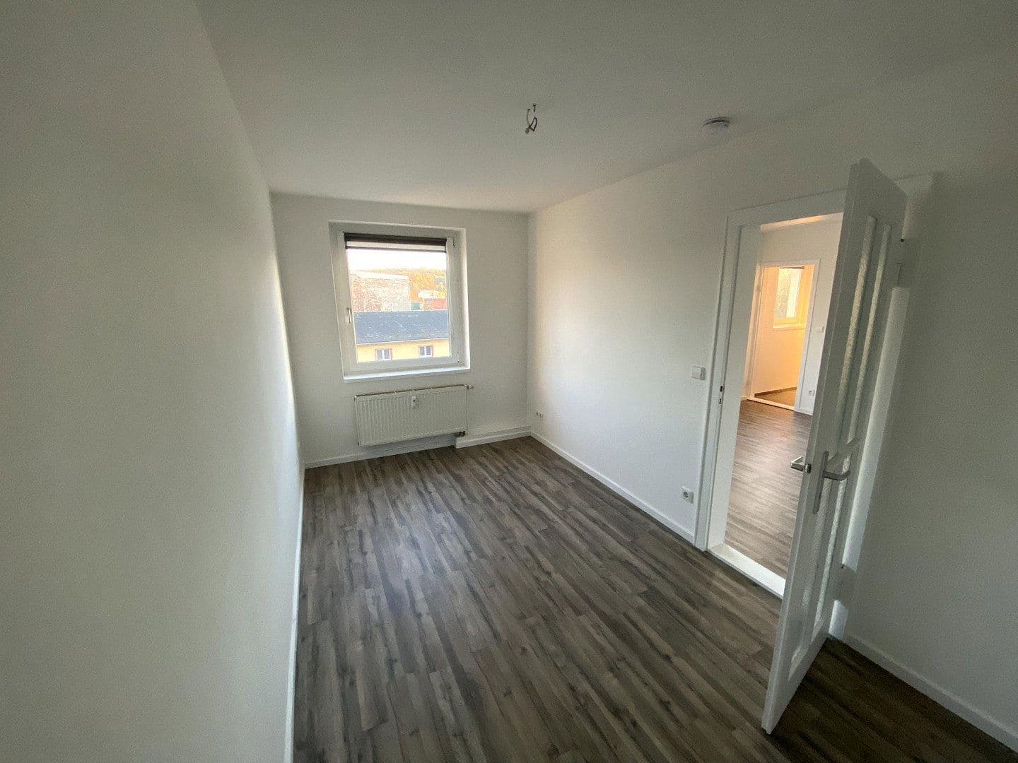 Pronájem bytu 1+kk 35 m², Eisenbahnstraße 95-96, Eberswalde, Braniborsko Pronájem bytu 1+kk 35 m², Eisenbahnstraße 95-96, Eberswalde, Braniborsko
