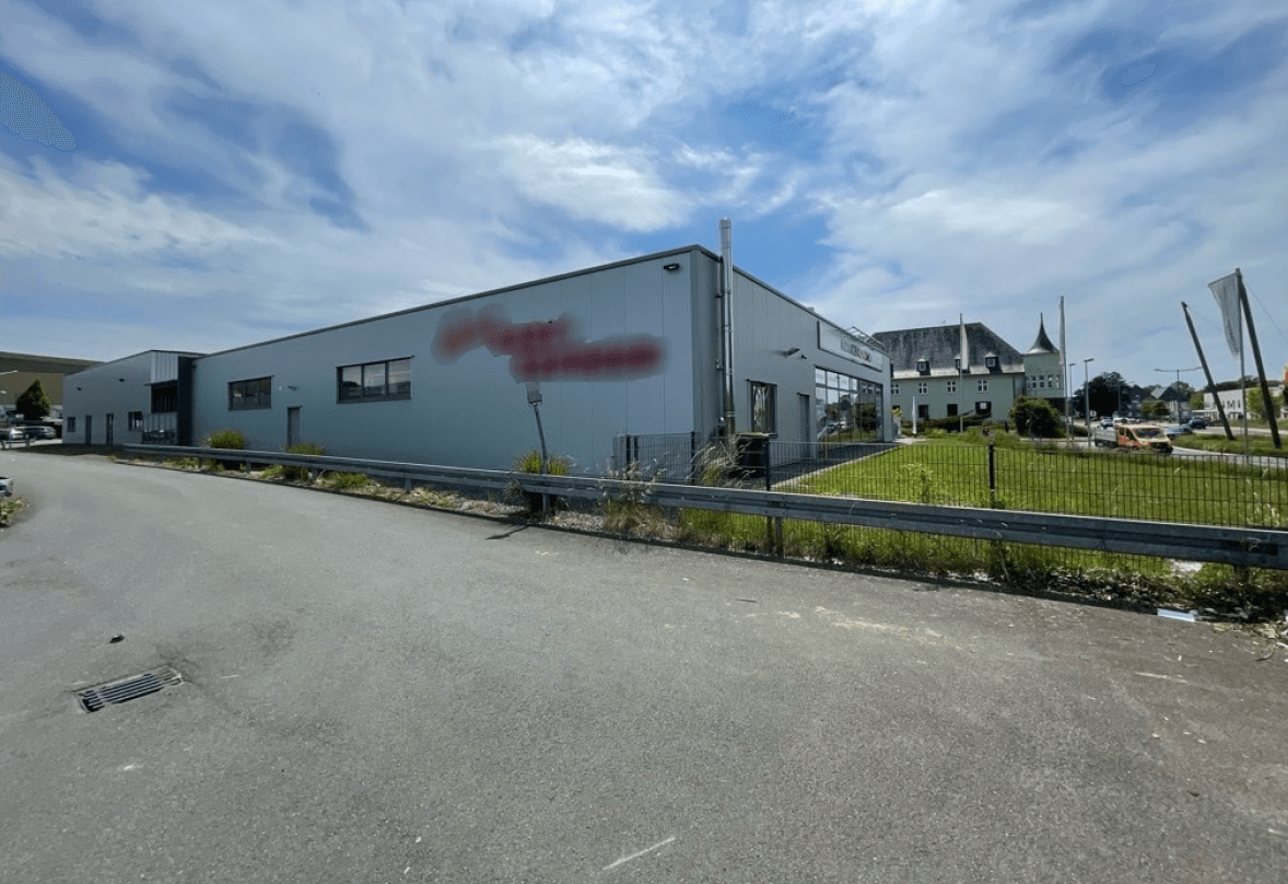 Prodej nebytového prostoru 3.166 m², Detmold, Severní Porýní-Vestfálsko Prodej nebytového prostoru 3.166 m², Detmold, Severní Porýní-Vestfálsko