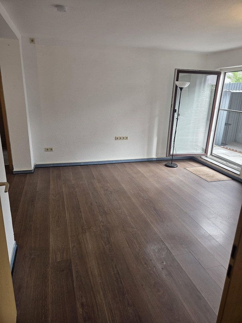 Prodej bytu 2+1 60 m², Bremen, Bremen Prodej bytu 2+1 60 m², Bremen, Bremen