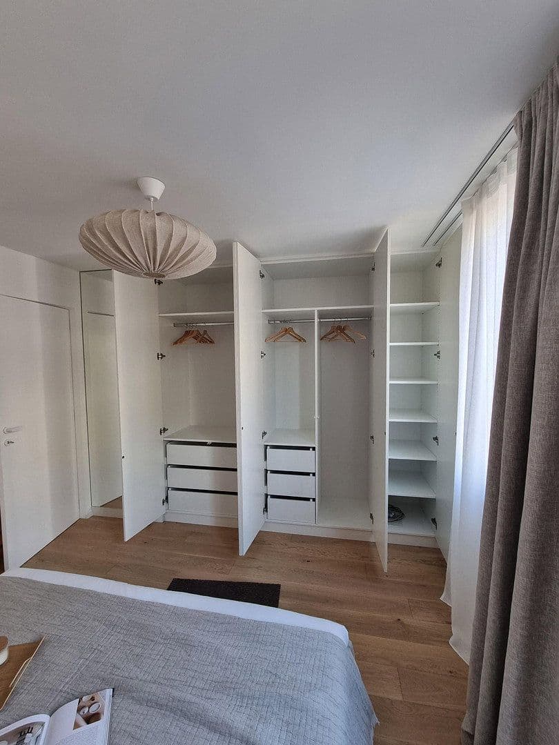 Prodej bytu 3+1 60 m², Berlin, Berlín Prodej bytu 3+1 60 m², Berlin, Berlín