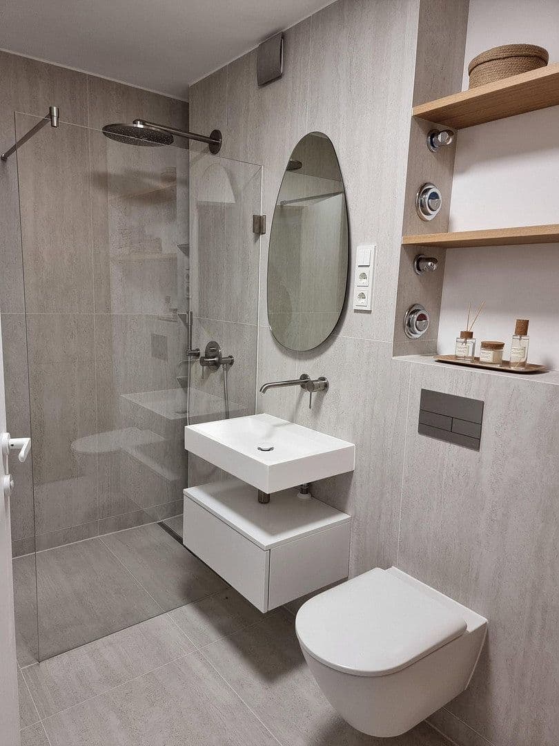 Prodej bytu 3+1 60 m², Berlin, Berlín Prodej bytu 3+1 60 m², Berlin, Berlín