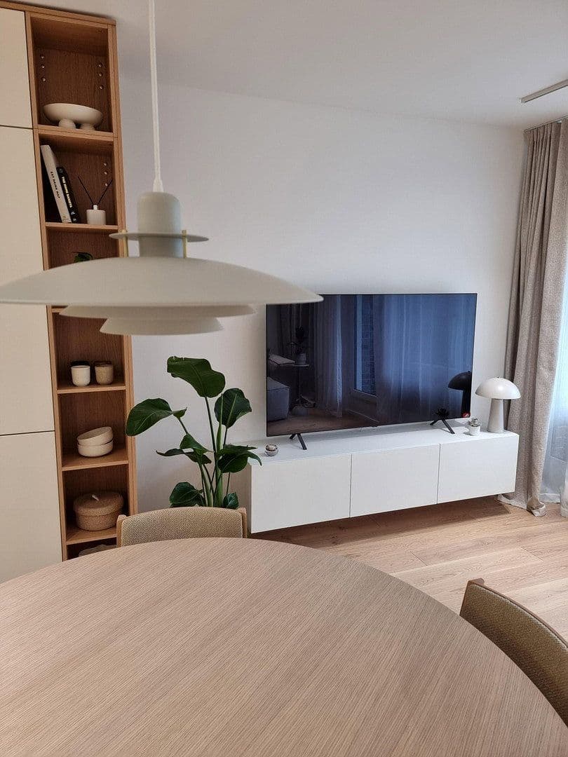 Prodej bytu 3+1 60 m², Berlin, Berlín Prodej bytu 3+1 60 m², Berlin, Berlín