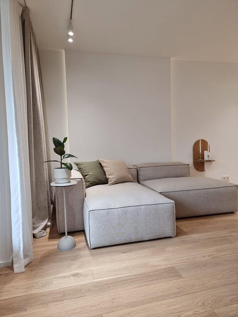 Prodej bytu 3+1 60 m², Berlin, Berlín Prodej bytu 3+1 60 m², Berlin, Berlín