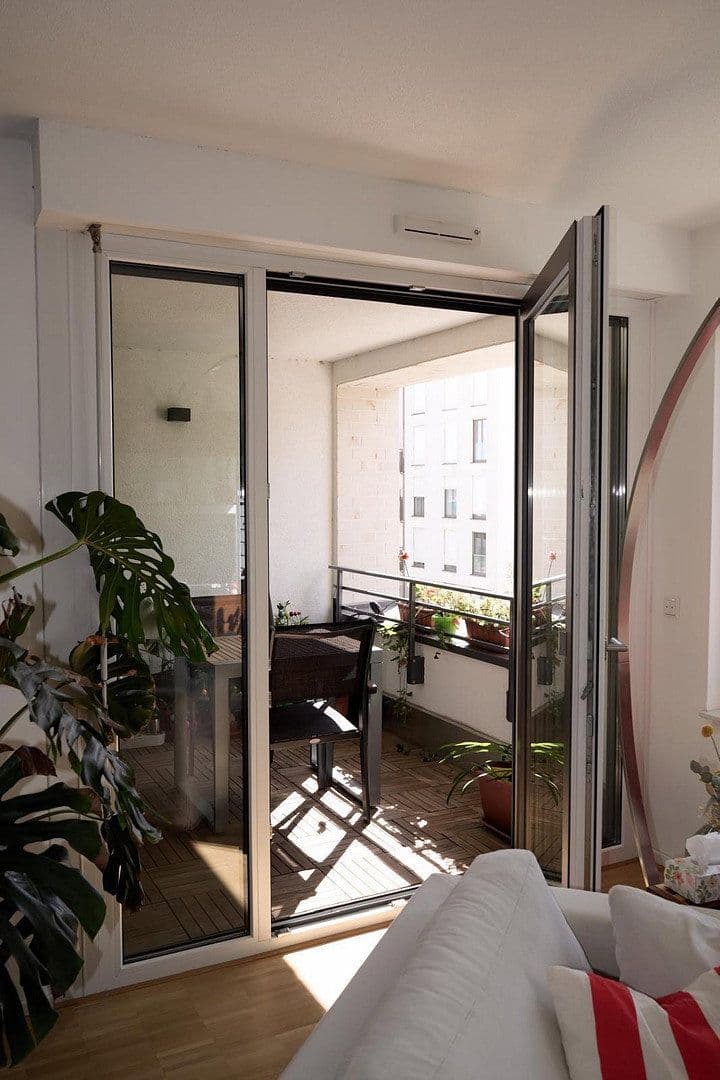 Pronájem bytu 2+1 67 m², Johanna-Dachs-Str. 36, Regensburg, Bavorsko Pronájem bytu 2+1 67 m², Johanna-Dachs-Str. 36, Regensburg, Bavorsko