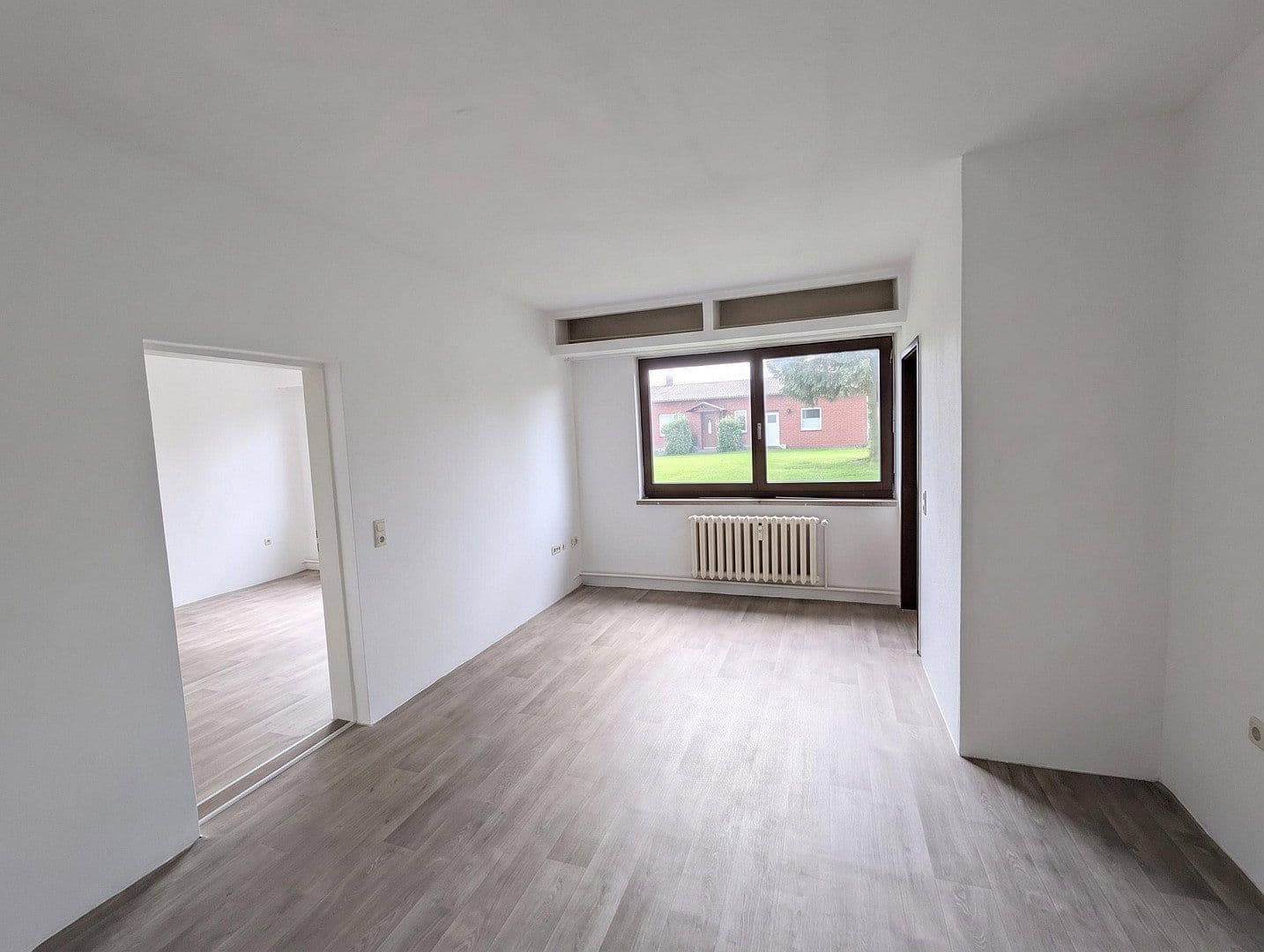 Pronájem bytu 3+kk 72 m², Levin 8, Dargun, Mecklenburg-Vorpommern Pronájem bytu 3+kk 72 m², Levin 8, Dargun, Mecklenburg-Vorpommern