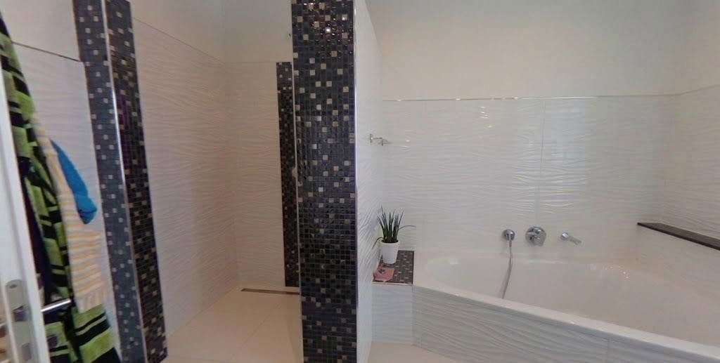 Prodej domu 432 m², pozemek 1.400 m², Pestalozzistraße 1, Schönenberg-Kübelberg, Porýní-Falc Prodej domu 432 m², pozemek 1.400 m², Pestalozzistraße 1, Schönenberg-Kübelberg, Porýní-Falc