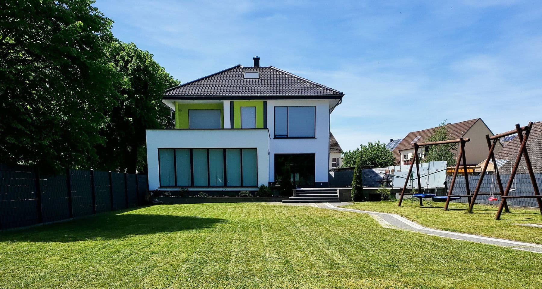Prodej domu 432 m², pozemek 1.400 m², Pestalozzistraße 1, Schönenberg-Kübelberg, Porýní-Falc Prodej domu 432 m², pozemek 1.400 m², Pestalozzistraße 1, Schönenberg-Kübelberg, Porýní-Falc