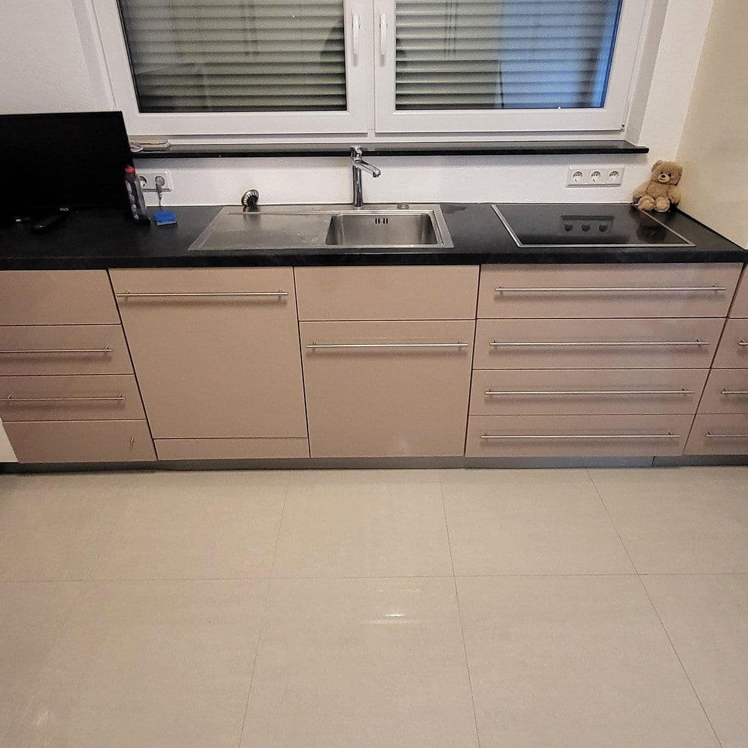 Prodej domu 432 m², pozemek 1.400 m², Pestalozzistraße 1, Schönenberg-Kübelberg, Porýní-Falc Prodej domu 432 m², pozemek 1.400 m², Pestalozzistraße 1, Schönenberg-Kübelberg, Porýní-Falc