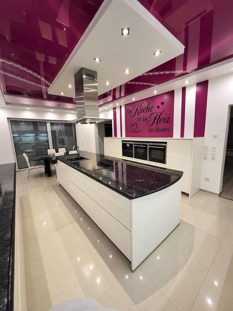 Prodej domu 432 m², pozemek 1.400 m², Pestalozzistraße 1, Schönenberg-Kübelberg, Porýní-Falc Prodej domu 432 m², pozemek 1.400 m², Pestalozzistraße 1, Schönenberg-Kübelberg, Porýní-Falc