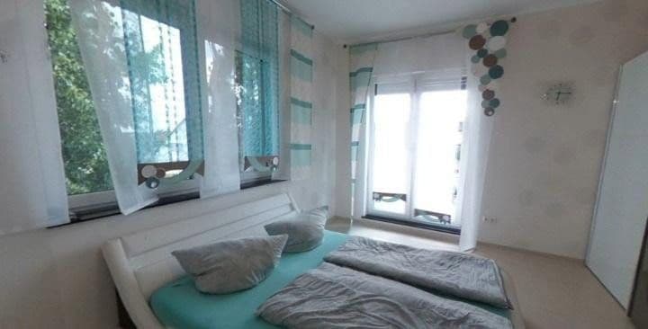 Prodej domu 432 m², pozemek 1.400 m², Pestalozzistraße 1, Schönenberg-Kübelberg, Porýní-Falc Prodej domu 432 m², pozemek 1.400 m², Pestalozzistraße 1, Schönenberg-Kübelberg, Porýní-Falc