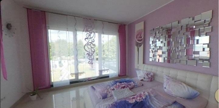 Prodej domu 432 m², pozemek 1.400 m², Pestalozzistraße 1, Schönenberg-Kübelberg, Porýní-Falc Prodej domu 432 m², pozemek 1.400 m², Pestalozzistraße 1, Schönenberg-Kübelberg, Porýní-Falc