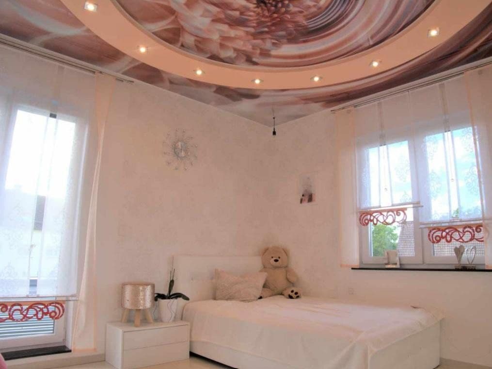 Prodej domu 432 m², pozemek 1.400 m², Pestalozzistraße 1, Schönenberg-Kübelberg, Porýní-Falc Prodej domu 432 m², pozemek 1.400 m², Pestalozzistraße 1, Schönenberg-Kübelberg, Porýní-Falc